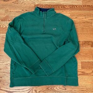 Men’s Vineyard Vines 1/4 zip. Good condition!